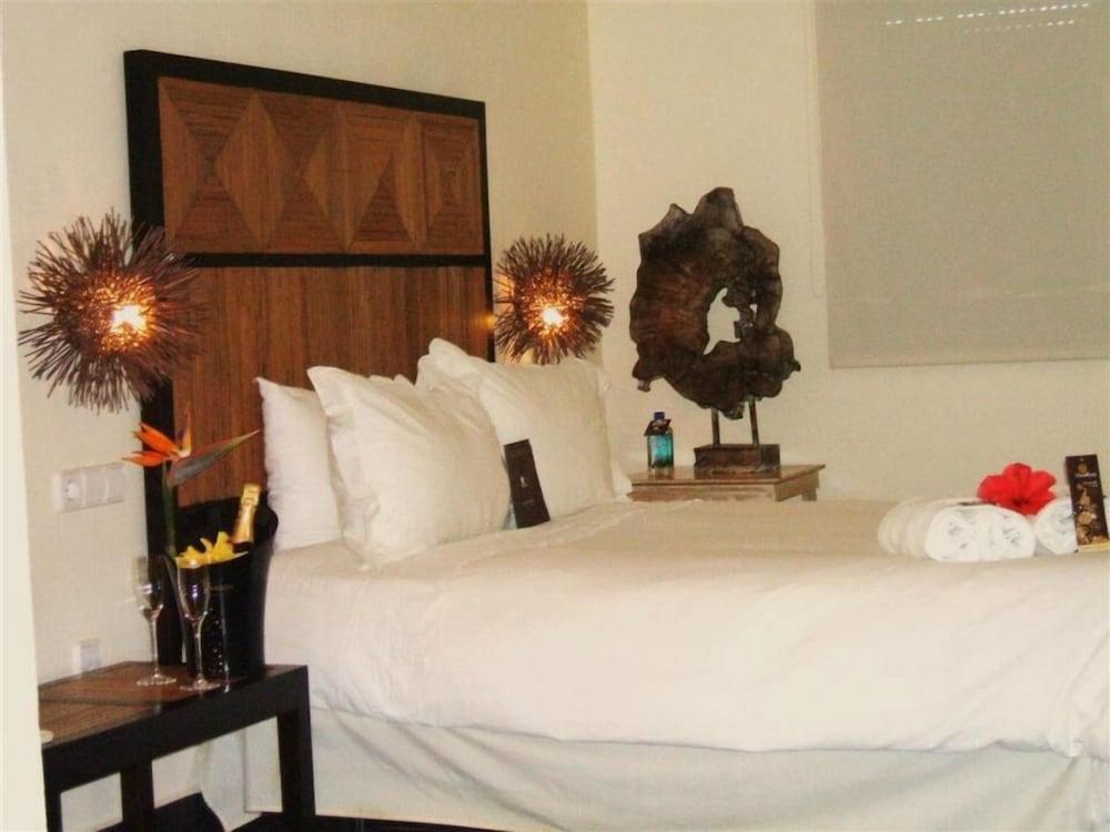 Hotel Boutique Varadero Zahara de los Atunes Luaran gambar